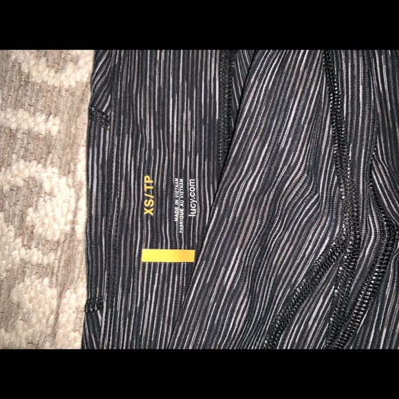 Lucy cropped leggings - Picture 3 of 5